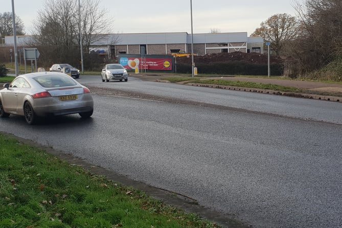 Lidl Cades Wellington supermarket roadworks sewer traffic lights