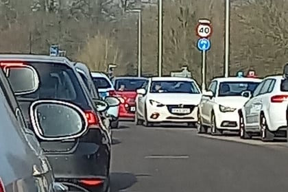 Residents' anger over traffic lights chaos at Lidl 
