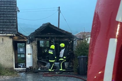 Tumble dryer sends garage up in flames