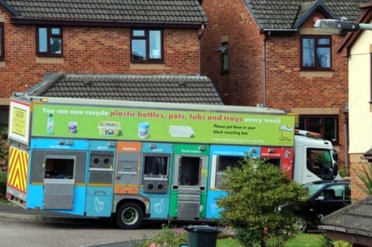 A Teignbridge recycling van