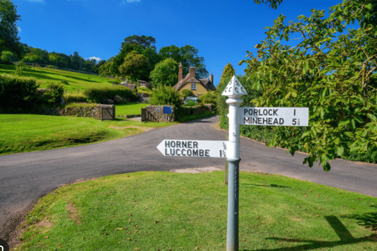 Directions to Porlock and Minehead.