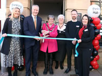 MP joins Wellington's Mayor in celebrating the Banking Hub arrival