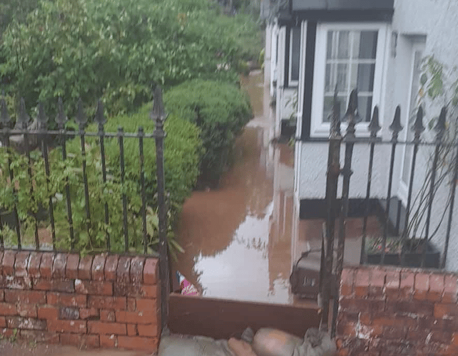 Ditchford Cottages during severe flooding in 2023