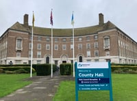 Accountants say unitary council was flawed from start